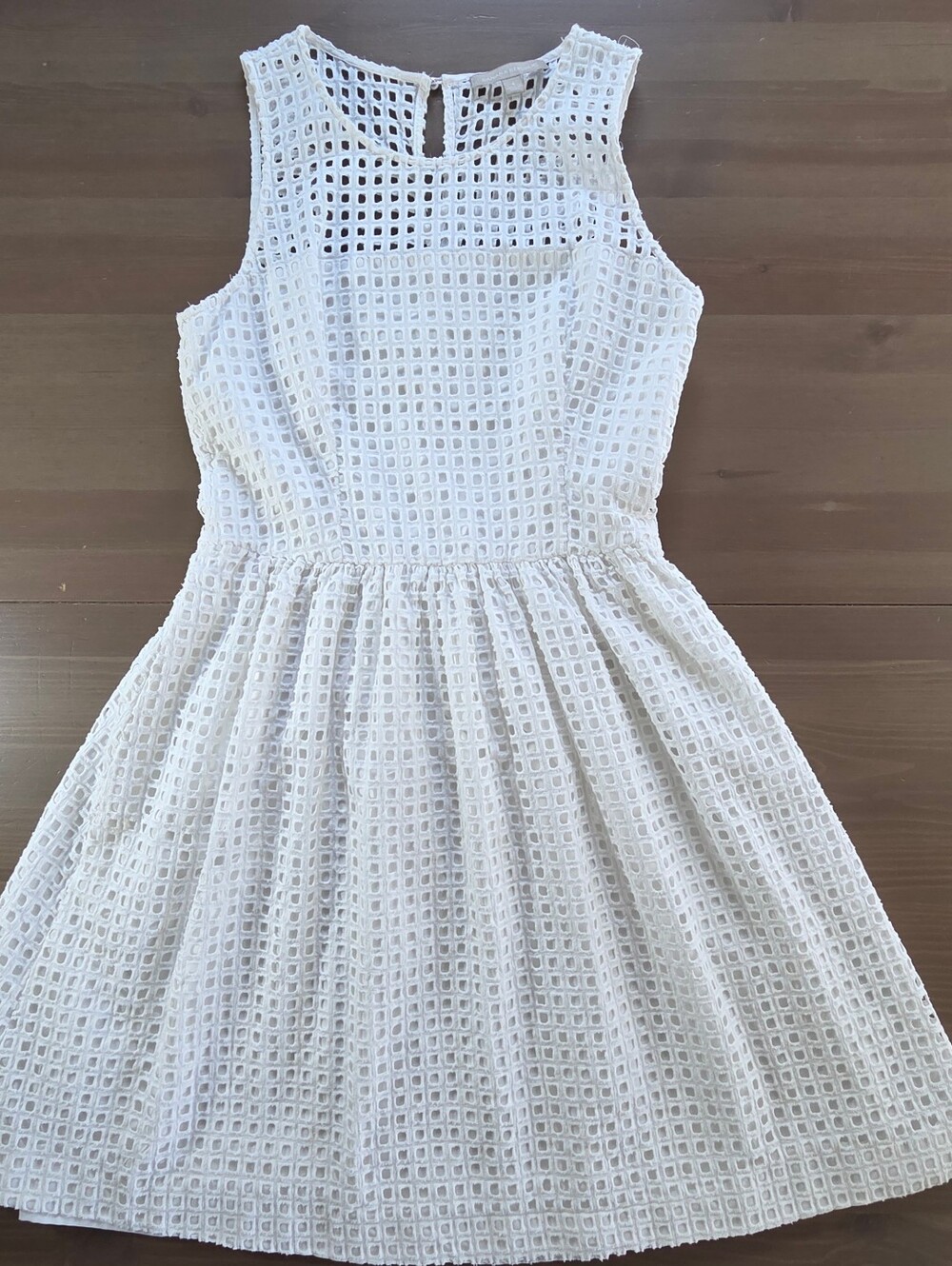 Banana Republic White Eyelet Fit & Flare Dress Cotton Sleeveless Size 4 Summer